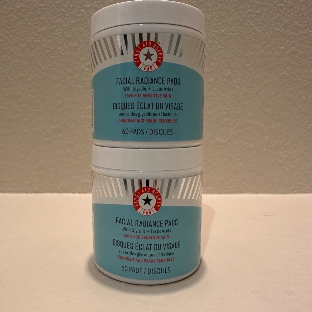 First Aid Beauty Facial Radiance Pads — Blue and White Packaging